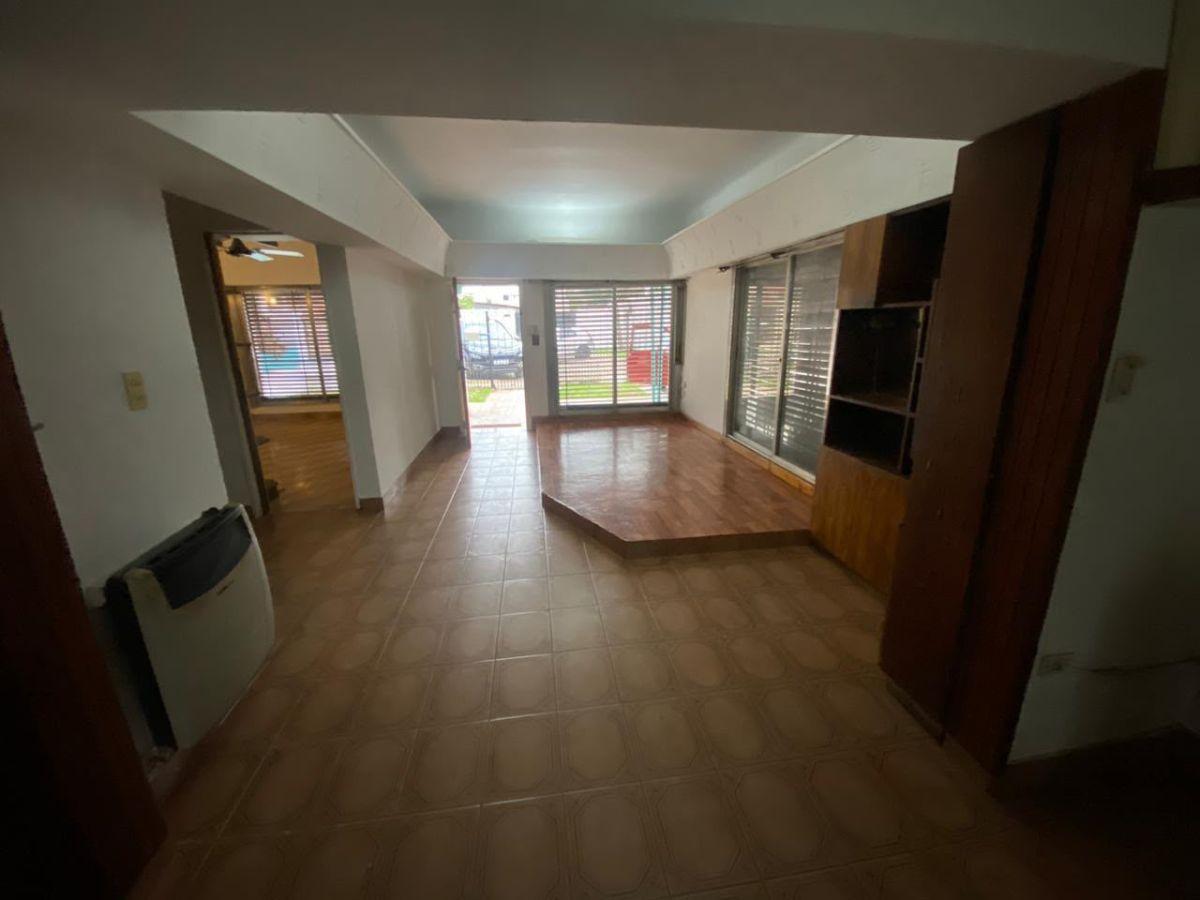 Foto de PH de 90 m² con 2 dormitorios en alquiler en El Dorado, imagen 4