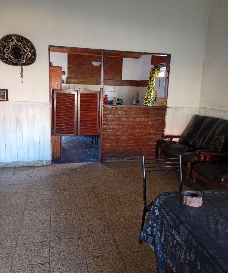 Foto de Casa de 160 m² con 2 dormitorios en venta en Villa Luján, imagen 1