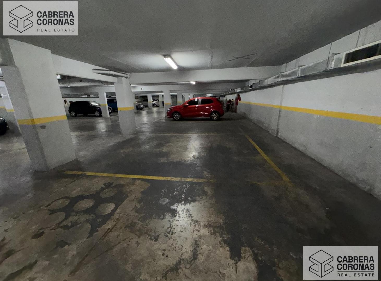 Foto de VENTA COCHERA CUBIERTA VILLA DEL PARQUE COMPLEJO SUSAN SEGURIDAD 24 HS, imagen 5