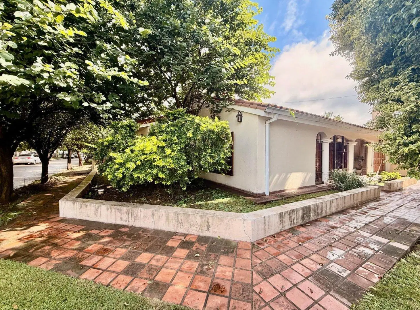 VENTA CASA ALEJANDRO CENTENO 3 DORM U$S 3