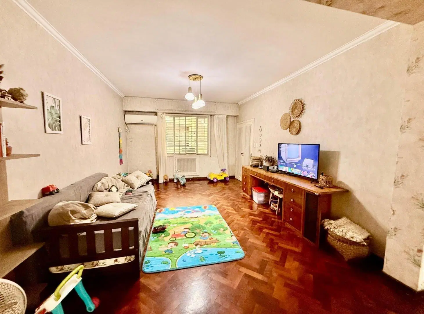 VENTA DEPARTAMENTO SEMIPISO CENTRO 5 DORM COCHERA 3