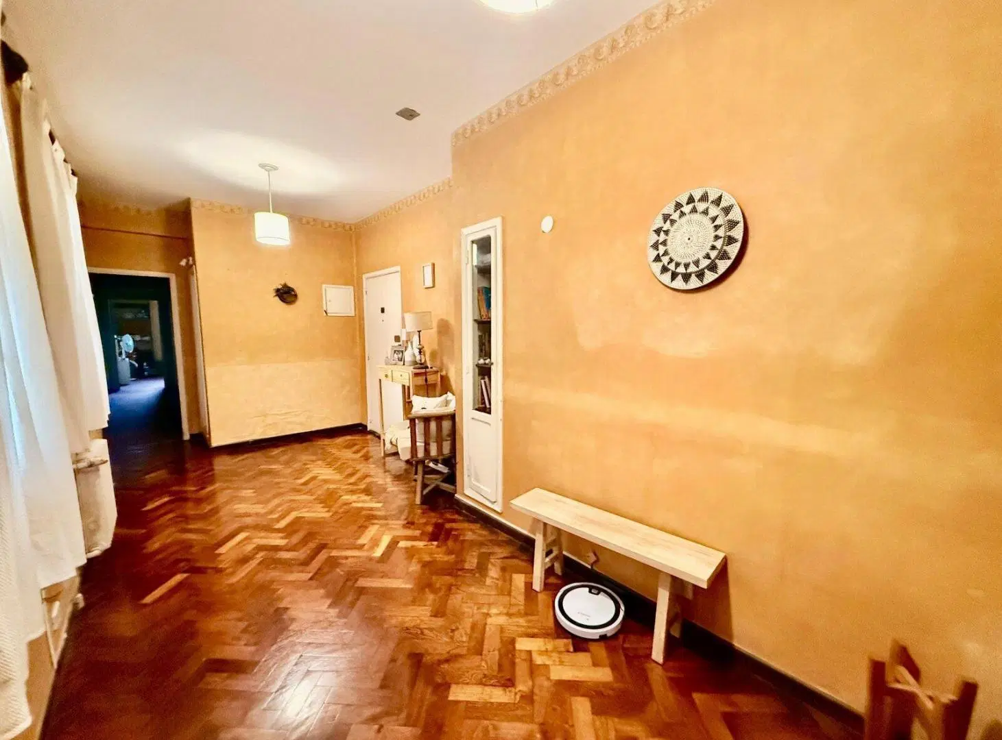 VENTA DEPARTAMENTO SEMIPISO CENTRO 5 DORM COCHERA 4