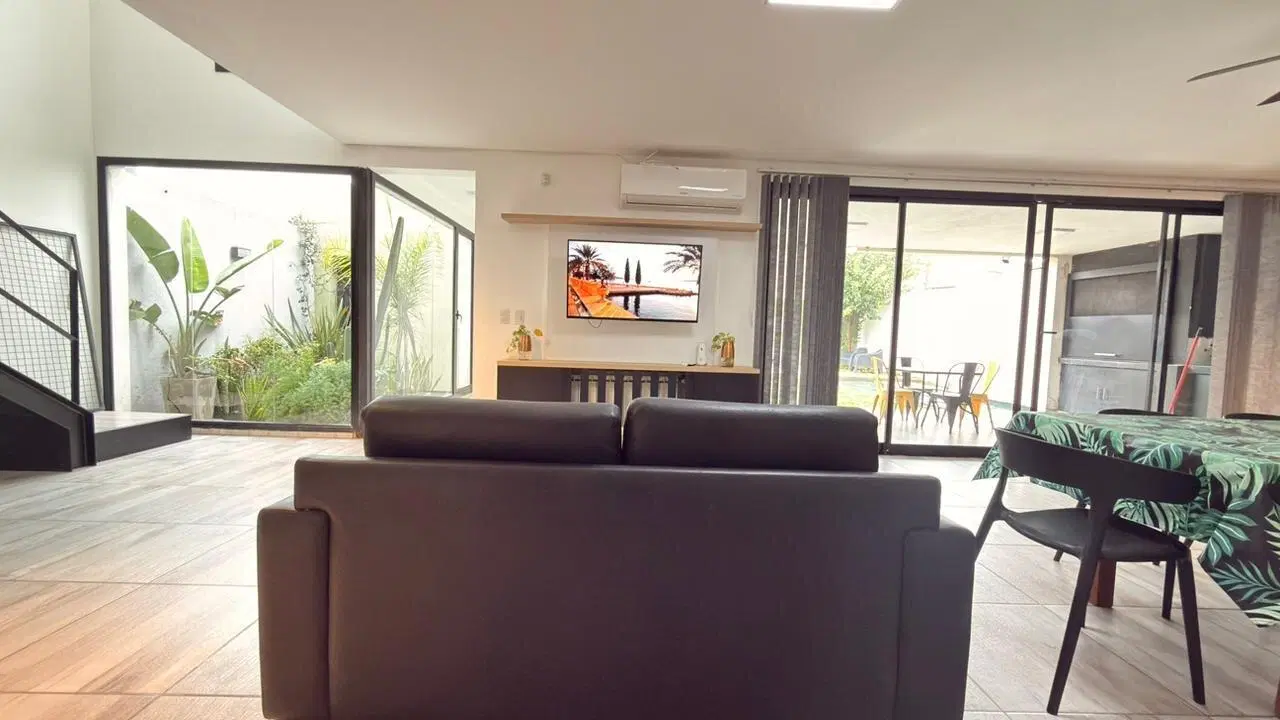 VENTA CASA CLAROS DEL BOSQUE 4 DORM PILETA 2