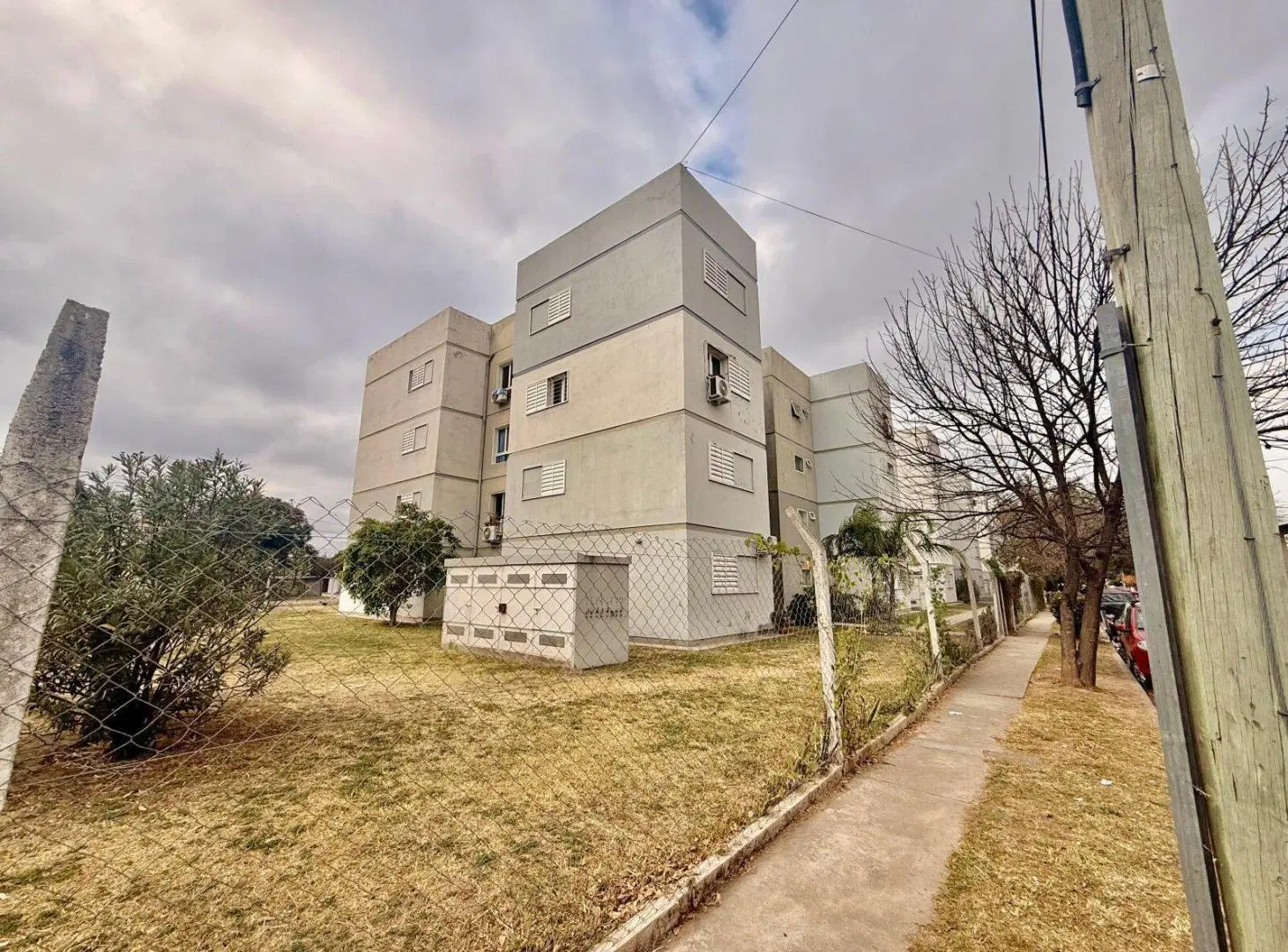 VENTA DPTO 2 DORM LOS ALAMOS COCHERA 2
