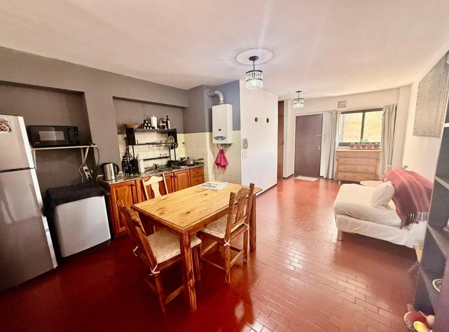 DEPARTAMENT9O EN VENTA 1 DORM CENTRO RECICLADO 5