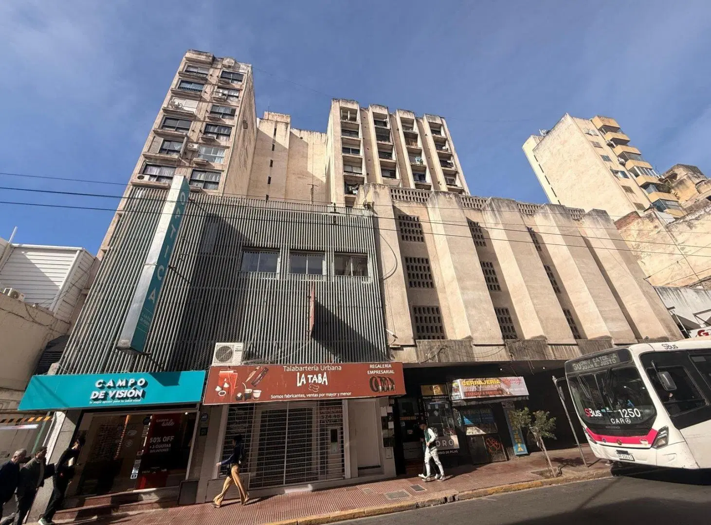 DEPARTAMENT9O EN VENTA 1 DORM CENTRO RECICLADO 2