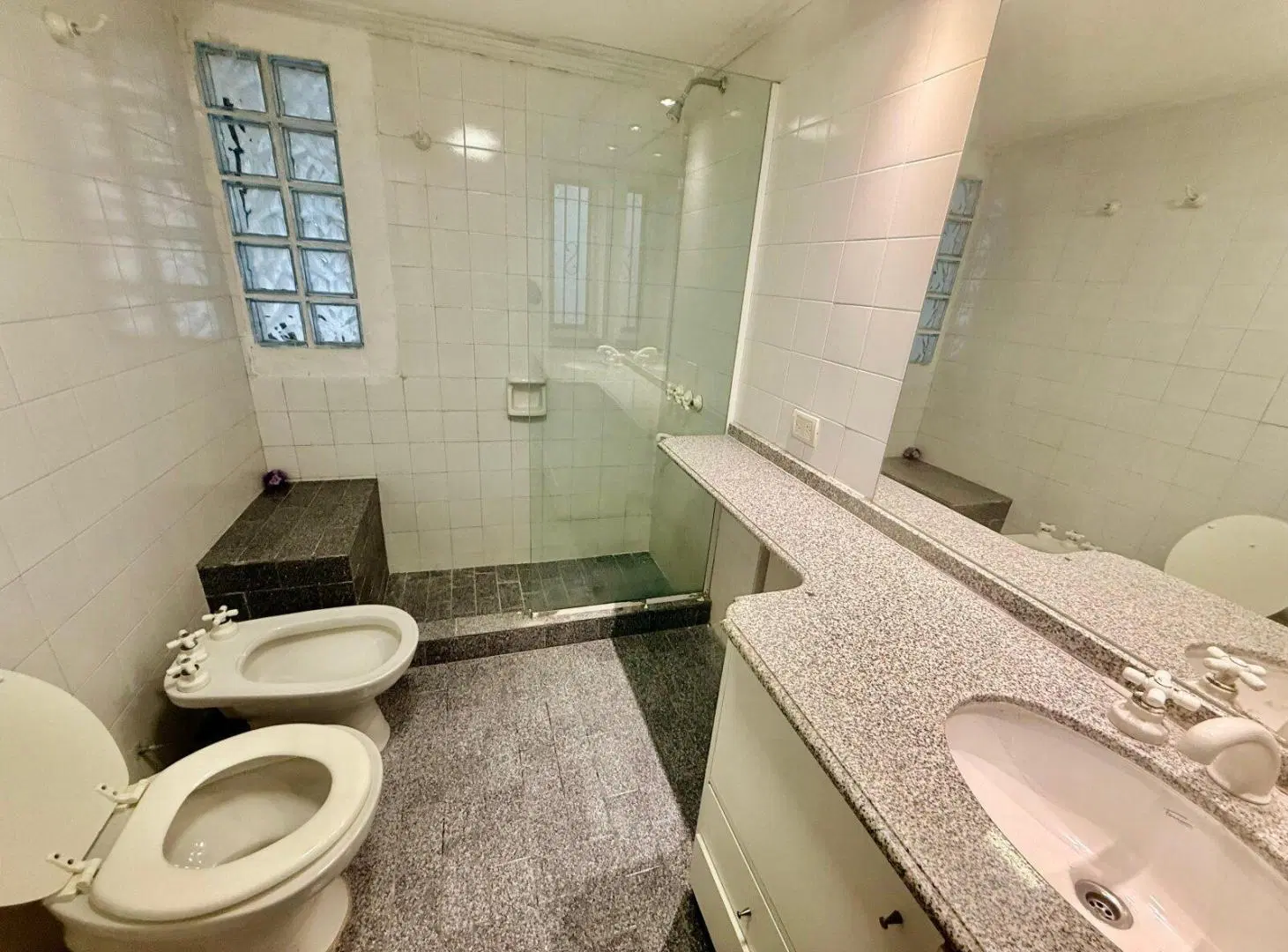 CASA EN VENTA 5 DORM CERRO DE LAS ROSAS PILETA CATEGORIA 8