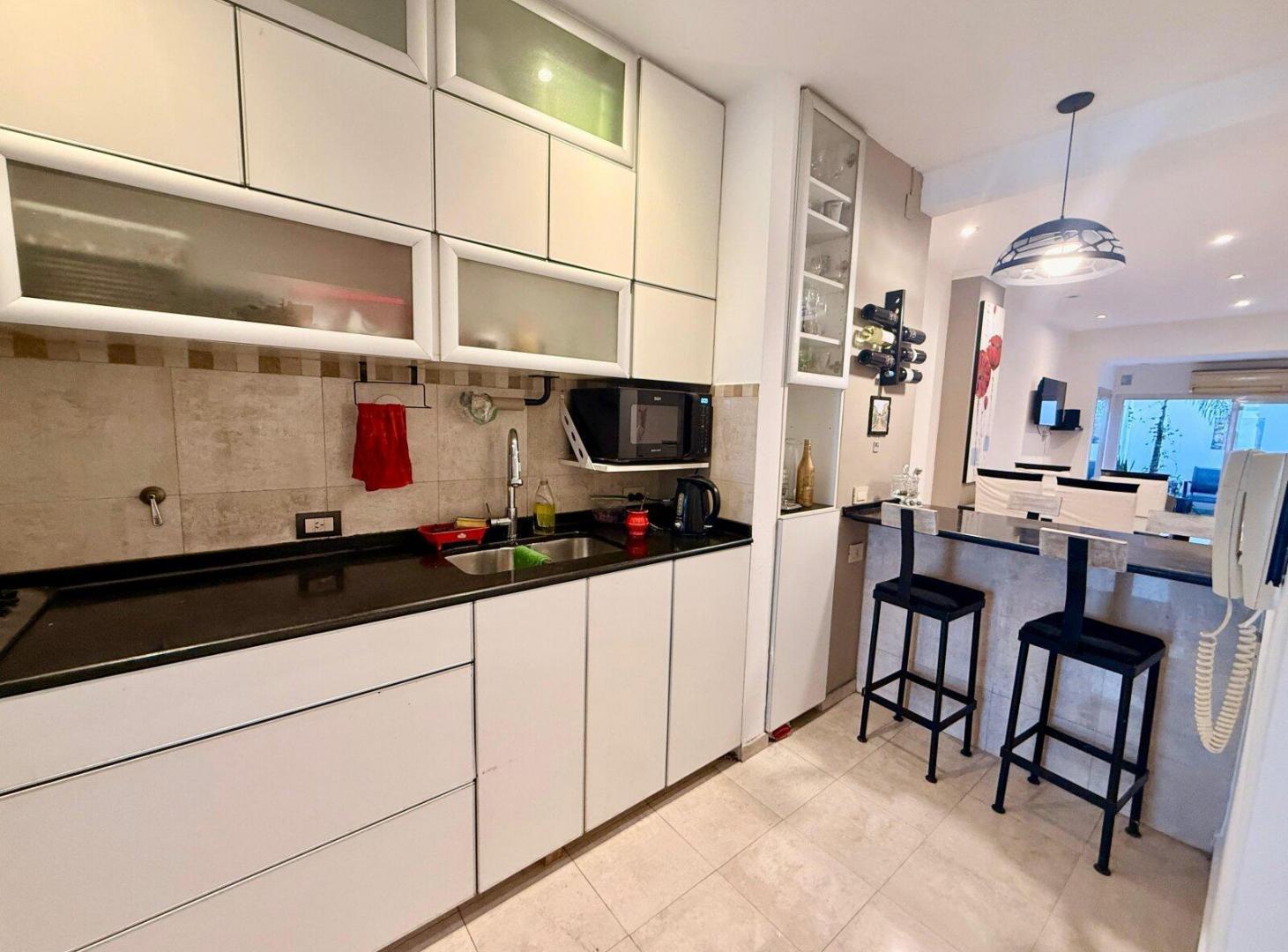 Foto de DEPARTAMENTO EN VENTA 3 DORM CENTRO REFACCIONADO, imagen 3