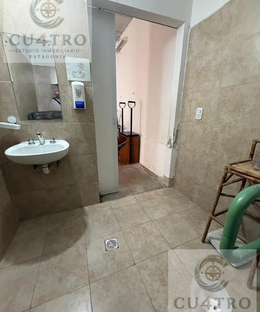 Venta de casa 2 dormitorios Céntrica, General Roca, Rio Negro 3