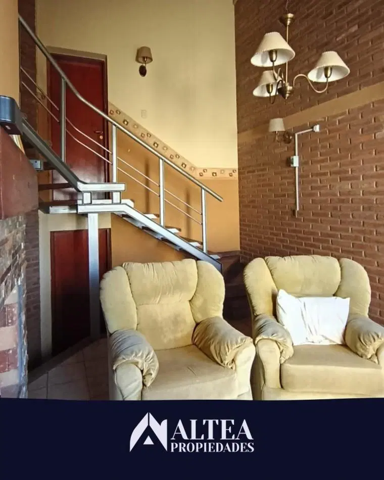 Casa en venta 3 dormitorios| La Paz 342 - Rio Tercero 2