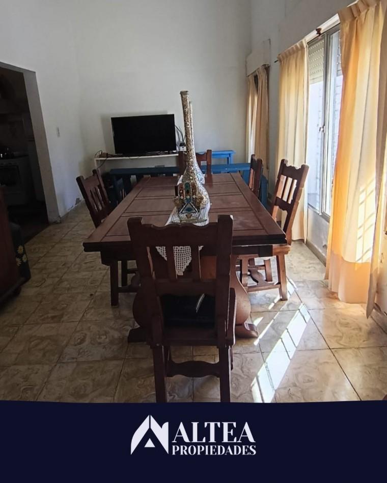 Foto de Casa de 3 dormitorios en venta en Barrio Villa Zoila - Rio Tercero, imagen 2