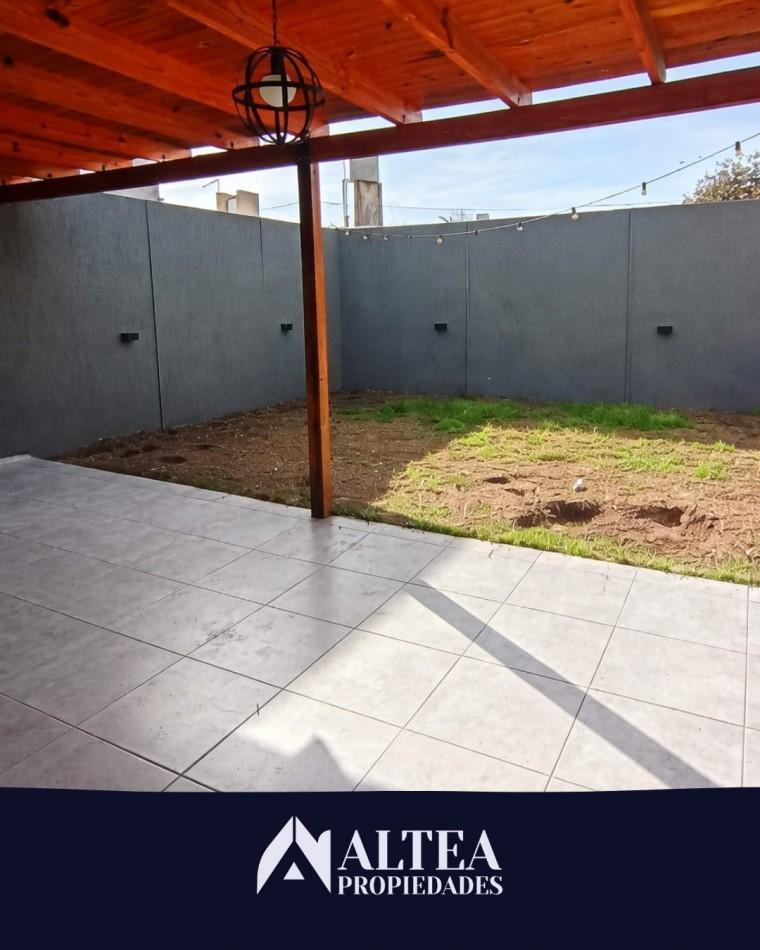 Foto de Casa en venta 1 dorm. en Roma 270 - Rio Tercero, imagen 5
