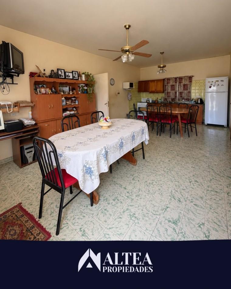 Foto de CASA + 1.199 M² DE TERRENO | BARRIO ESCUELA | RIO TERCERO, imagen 3