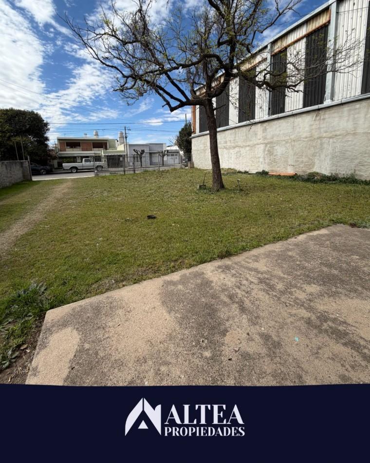 Foto de CASA + 1.199 M² DE TERRENO | BARRIO ESCUELA | RIO TERCERO, imagen 2