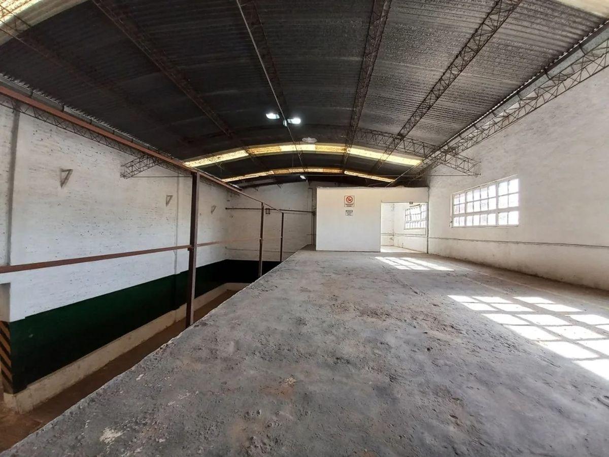 Foto de Venta/Alquiler de Galpón en Bosques, Florencio Varela de 893 metros construidos, imagen 2