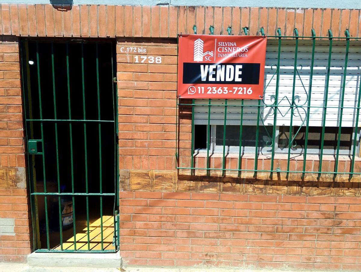 Casa 2 ambientes con local