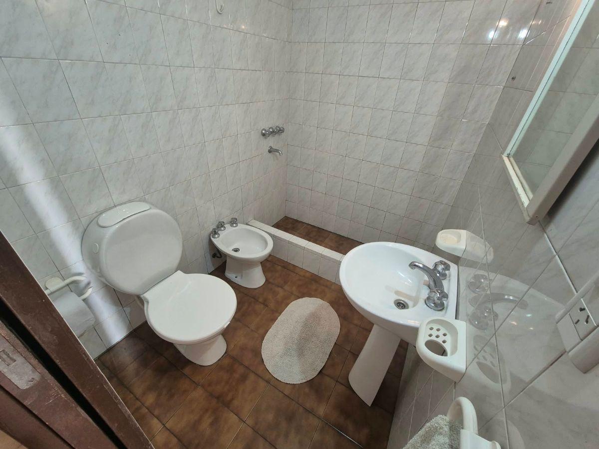 Foto de Departamento en Alquiler, 2 Ambientes con patio y balcón, imagen 3