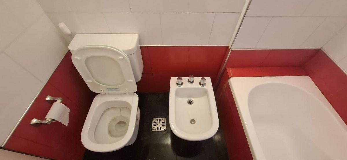 Foto de Departamento 3 ambientes, en alquiler en Berazategui con cochera, imagen 2