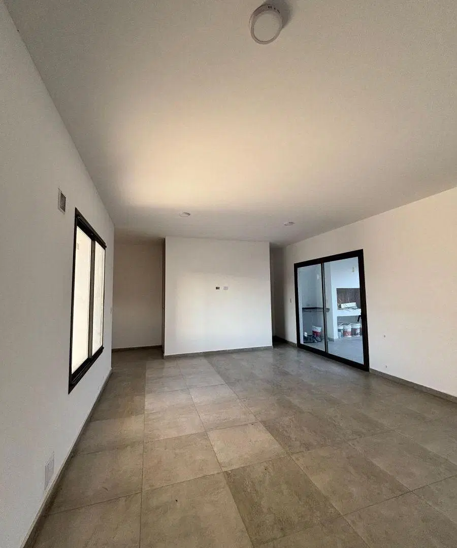 CASA PLANTA BAJA A ESTRENAR - 3 DORMITORIOS - COCHERA DOBLE 2