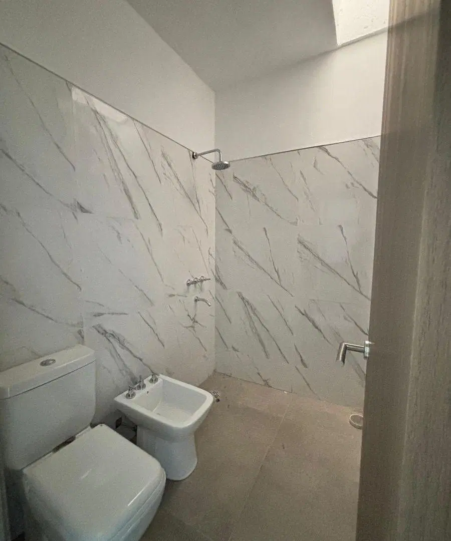 DUPLEX A ESTRENAR FRENTE A LA PLAZA - 2 DORMITORIOS 2 BAÑOS - COCHERA DOBLE 3