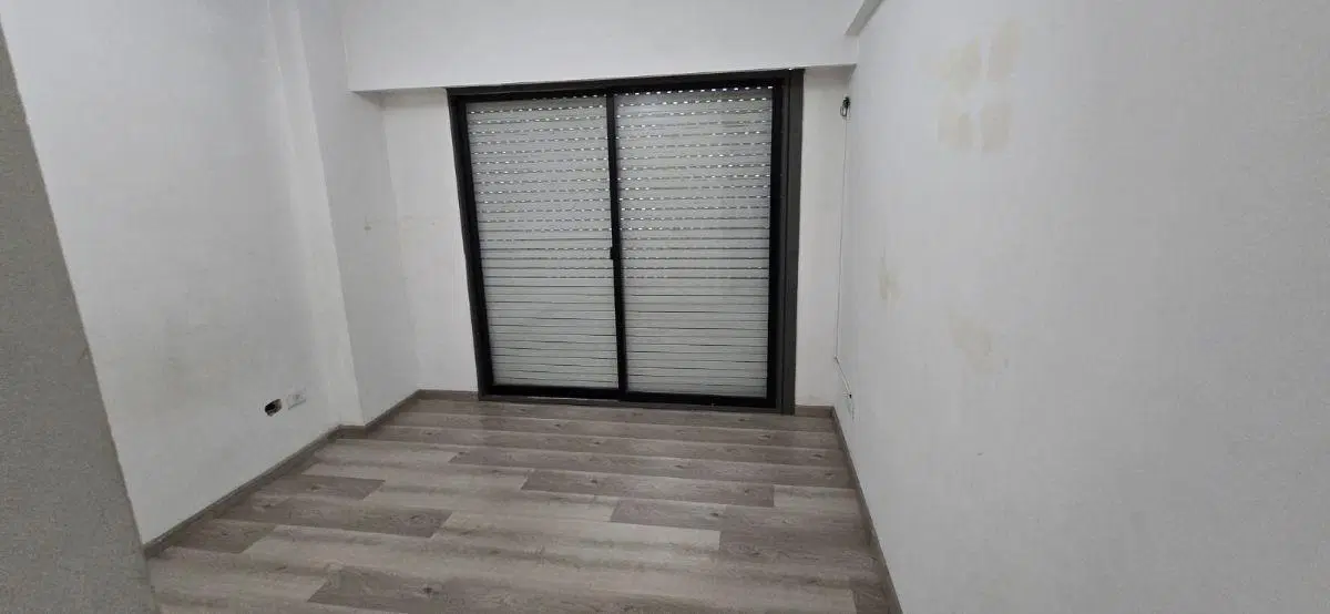 Departamento 2 Amb. Frente con balcón 4