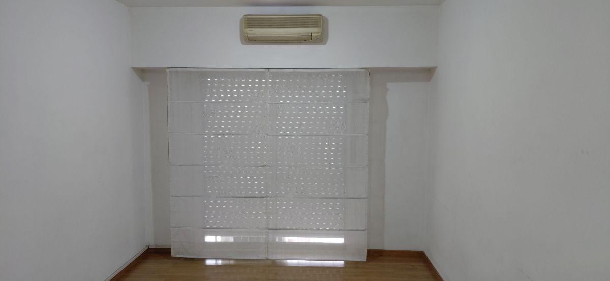 Foto de Departamento de 45 m² con 1 dormitorio en alquiler en Avellaneda, imagen 1