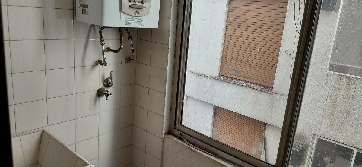 Foto de Departamento de 38 m² con 1 dormitorio en alquiler en Avellaneda, imagen 3