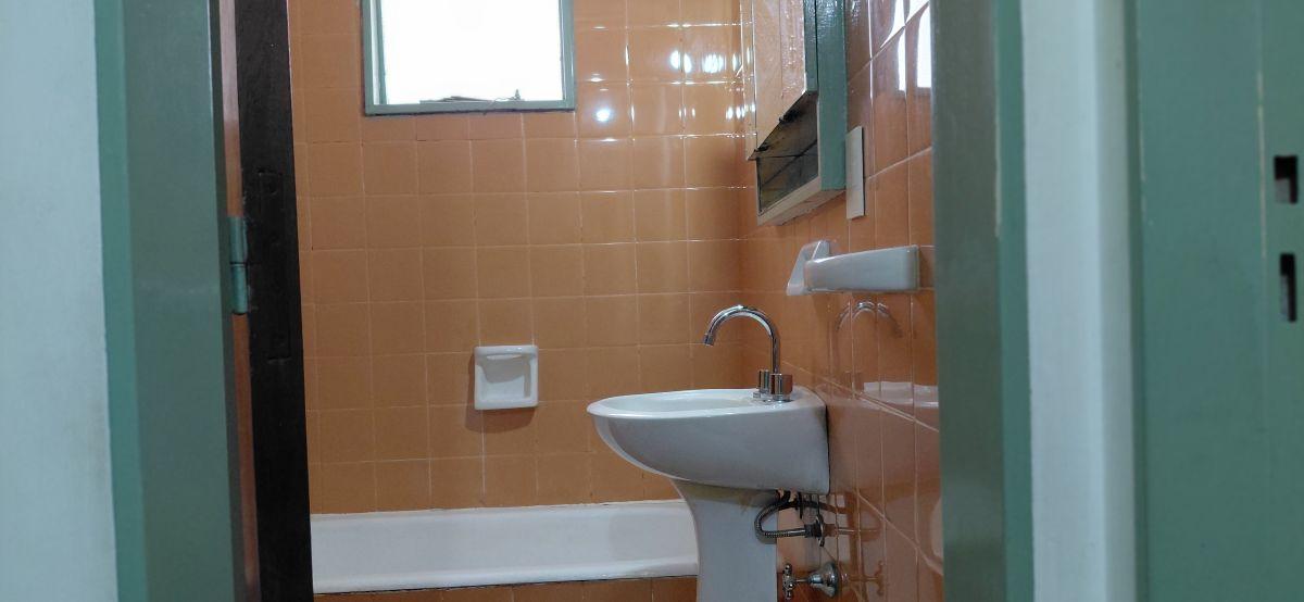 Foto de Departamento de 38 m² con 1 dormitorio en alquiler en Avellaneda, imagen 2