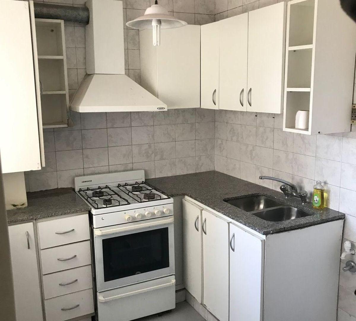 Foto de Departamento de 30 m² de 1 ambiente en alquiler en Avellaneda, imagen 3