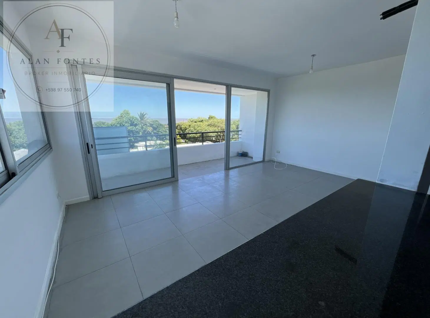 Venta Departamento Colonia con Vista al Rio 1
