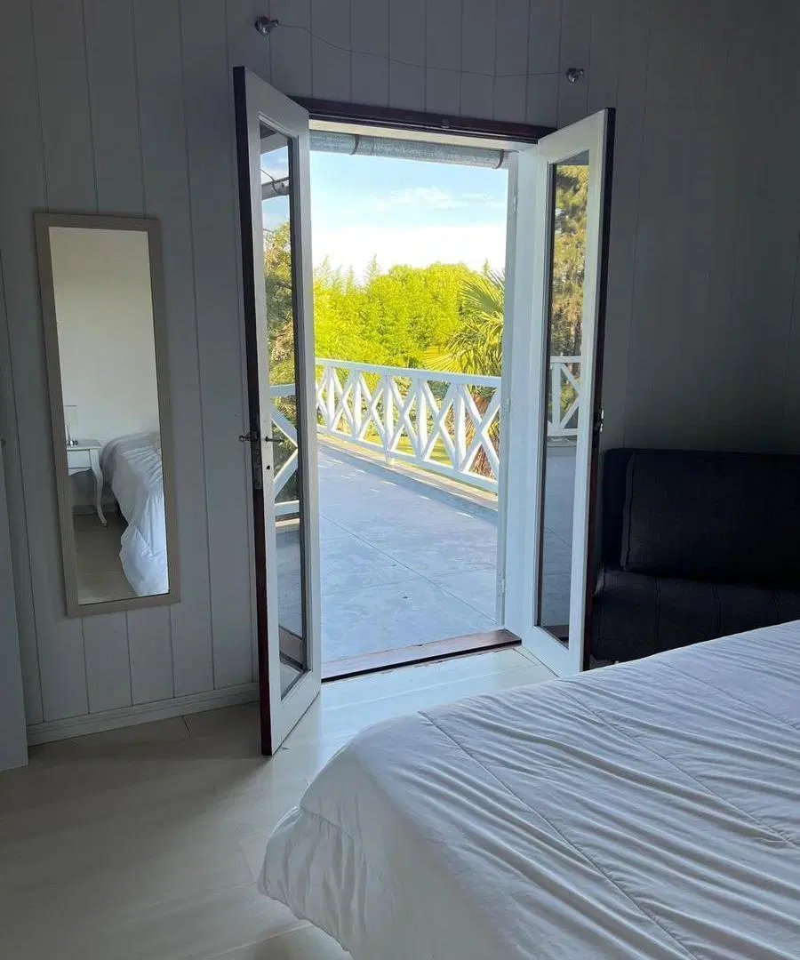 Alquiler y Venta Casa en Barrio Playa, Colonia 2