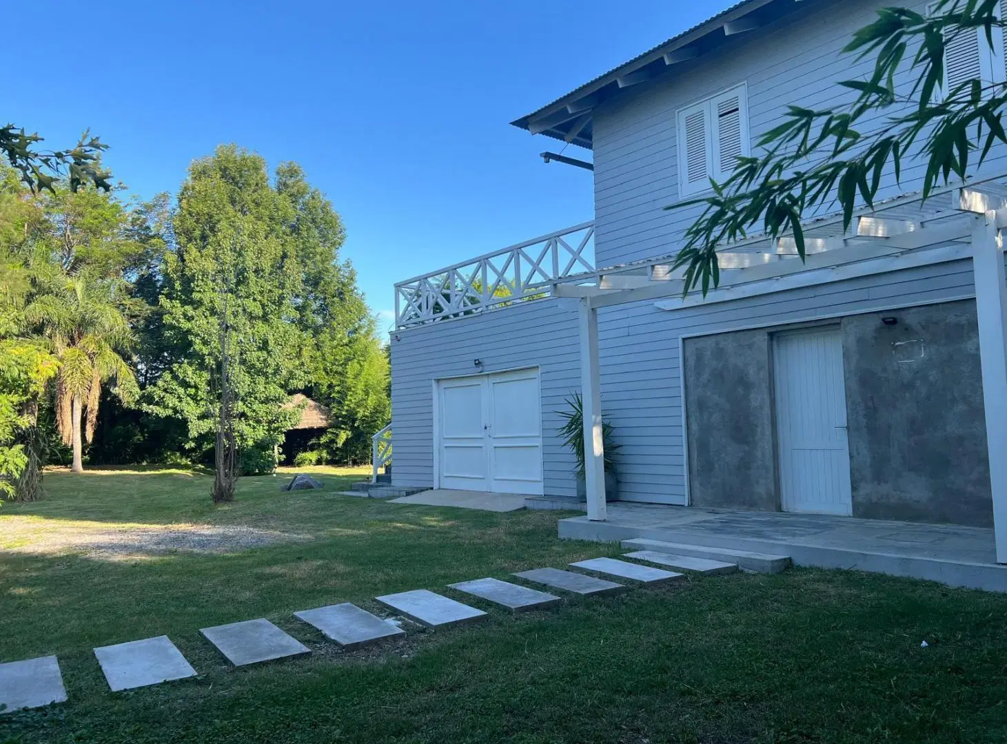 Alquiler y Venta Casa en Barrio Playa, Colonia 5