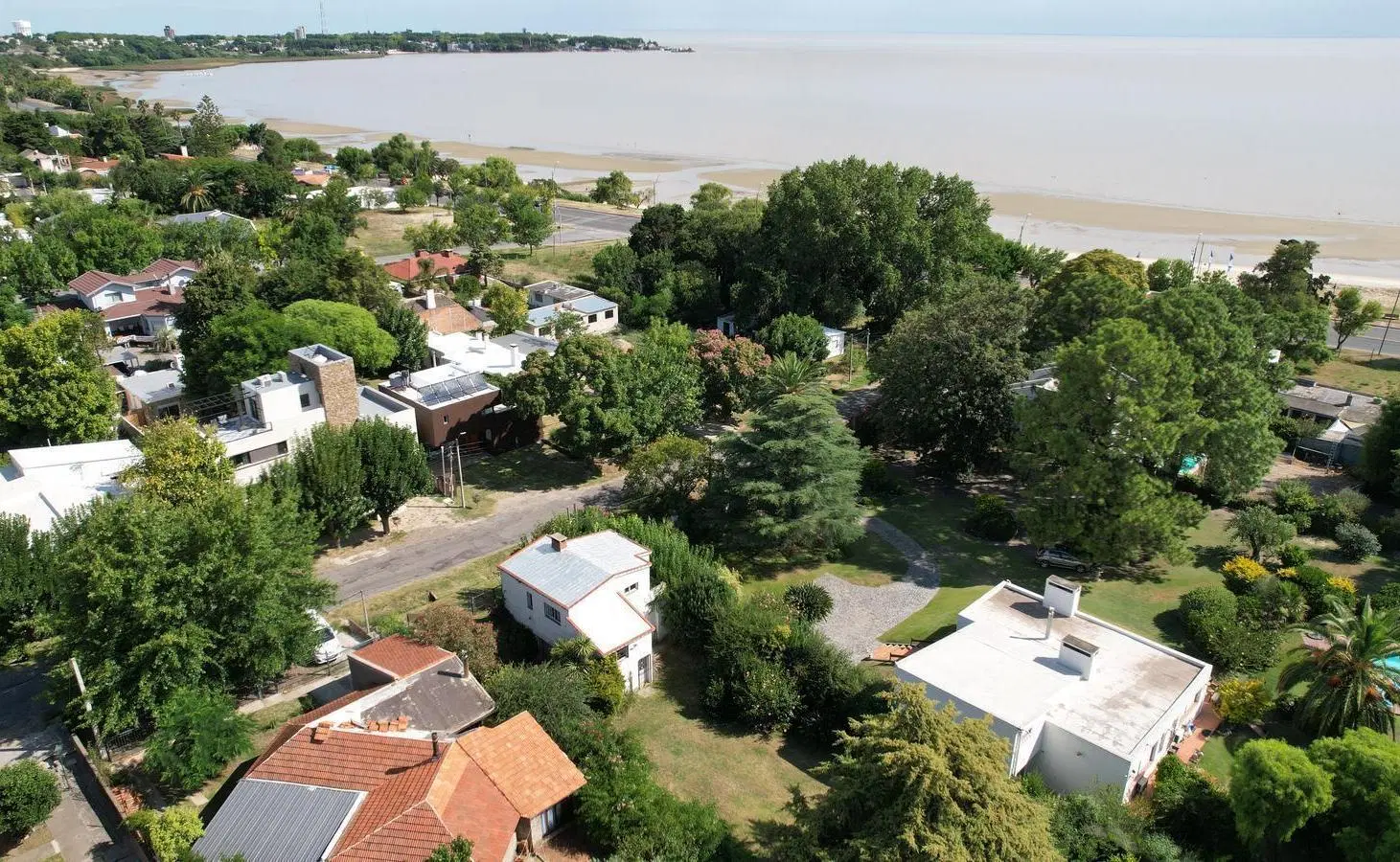 Venta Casa en Rambla Costanera Colonia 2