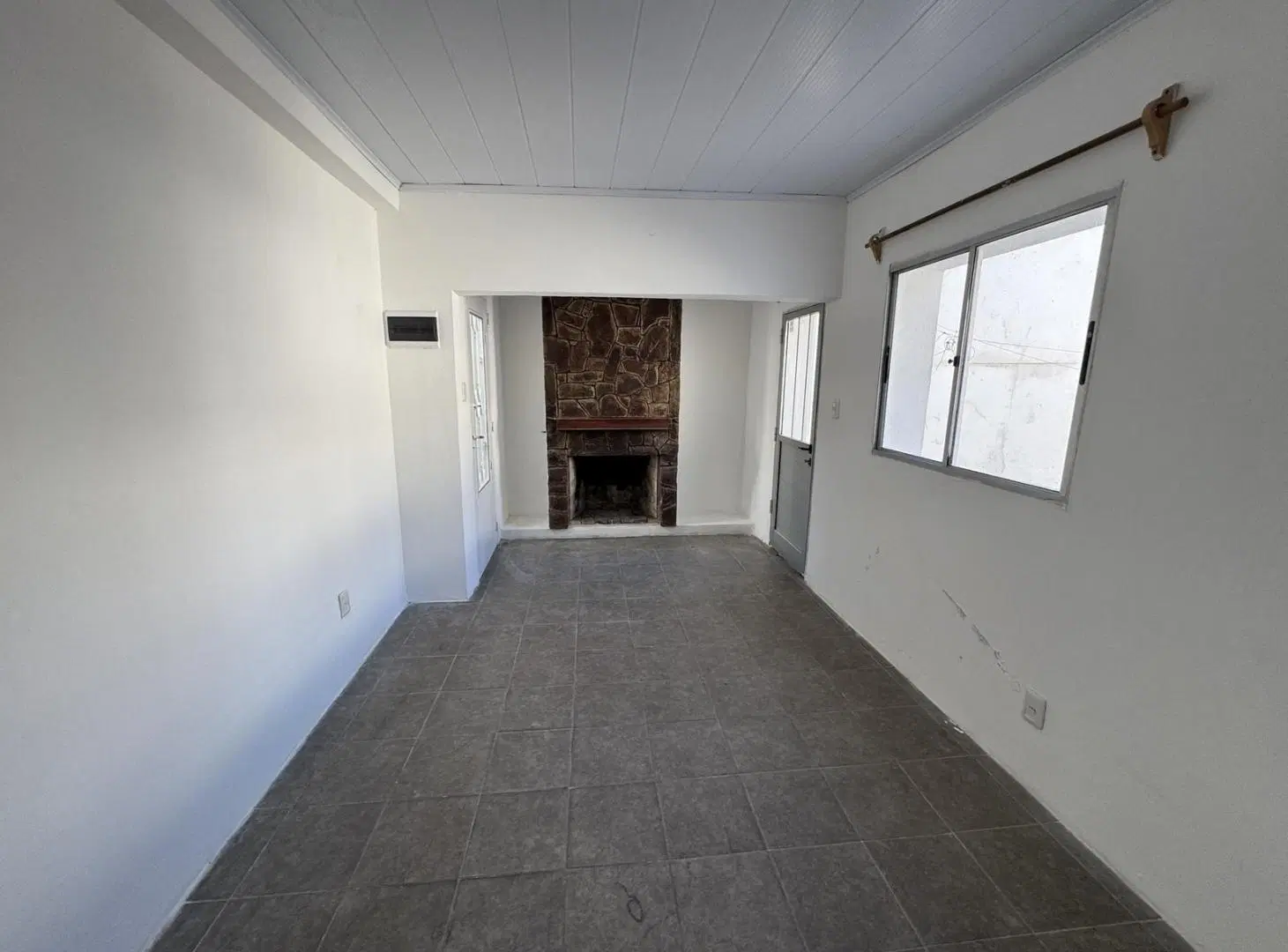 Venta Casa en Centro de Colonia 4