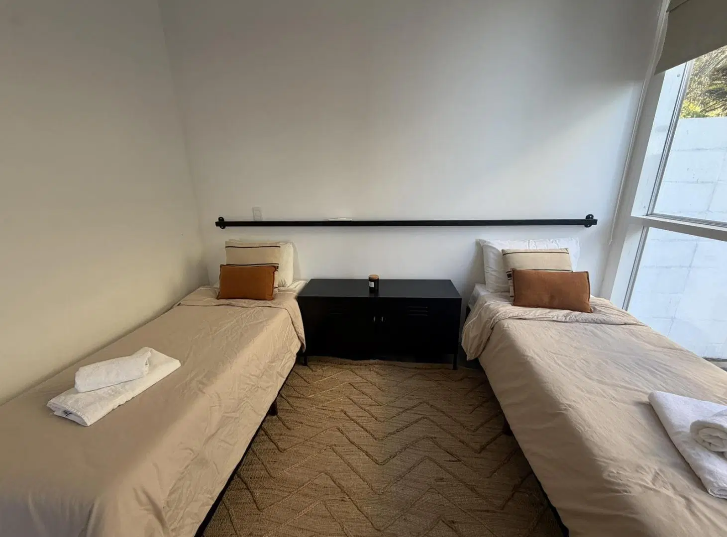 Departamento en PB con dos cocheras y jardin 2