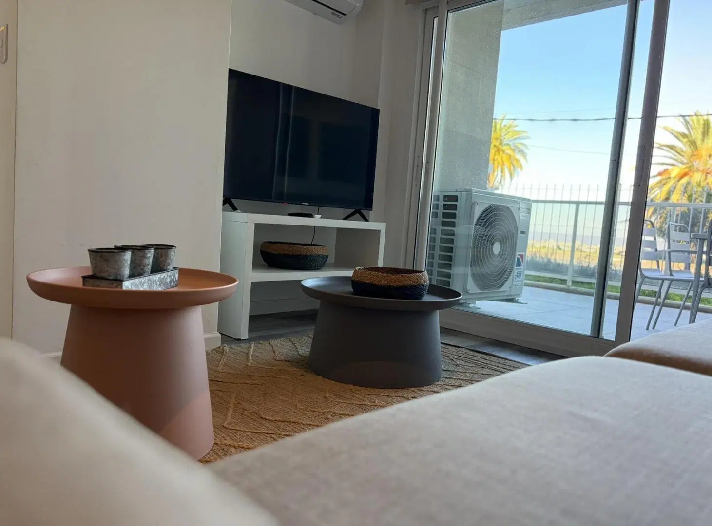 Departamento en PB con dos cocheras y jardin 4