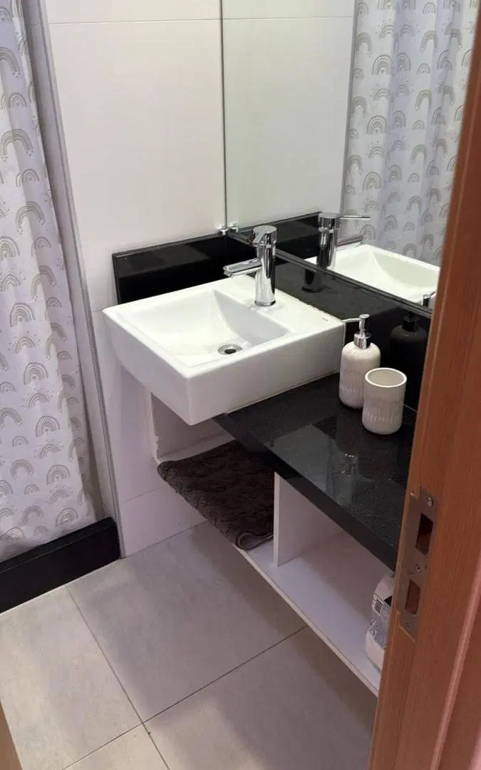 Apartamento en Alquiler - semi amoblado 3