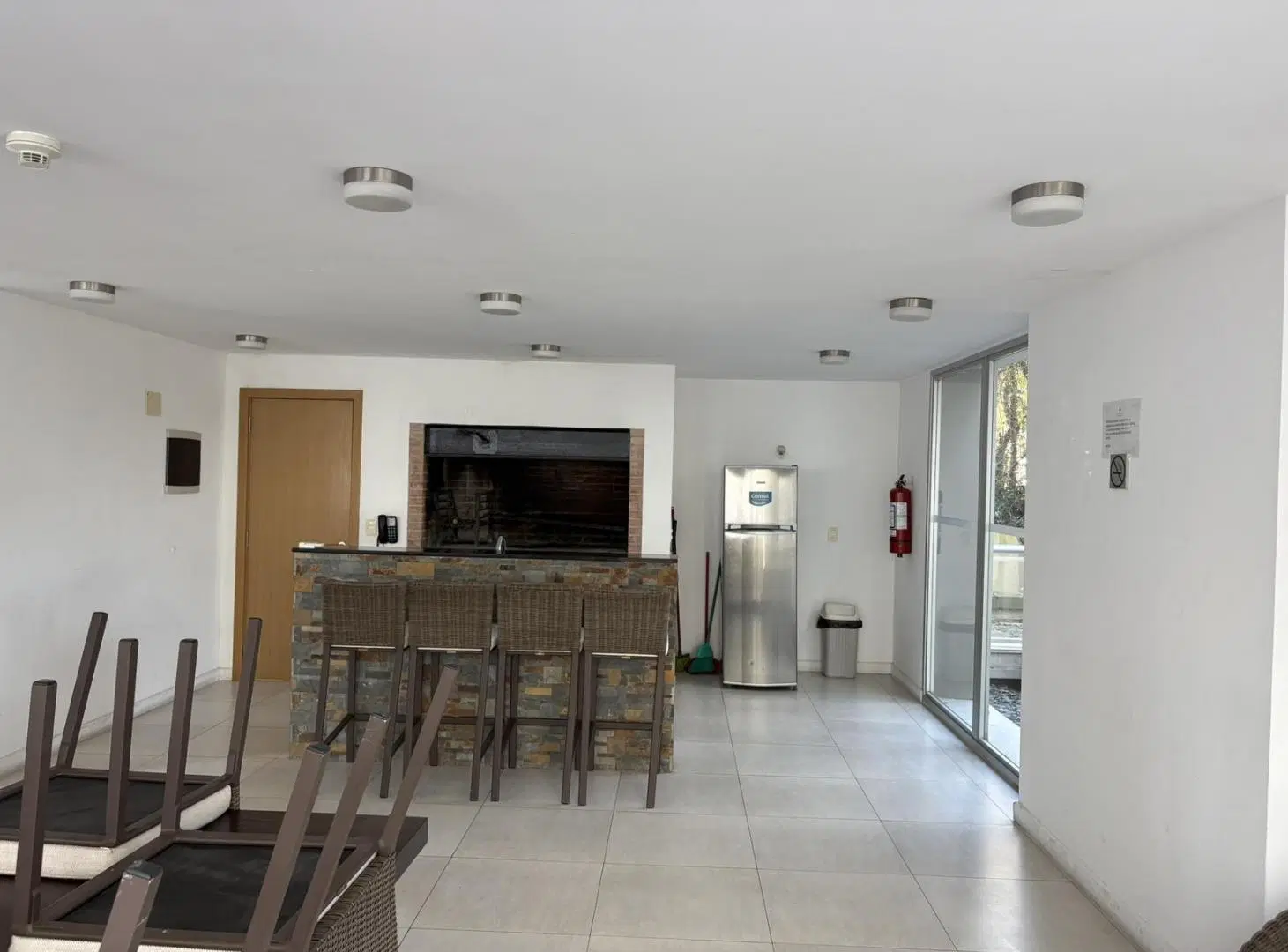 Apartamento en Alquiler - semi amoblado 5