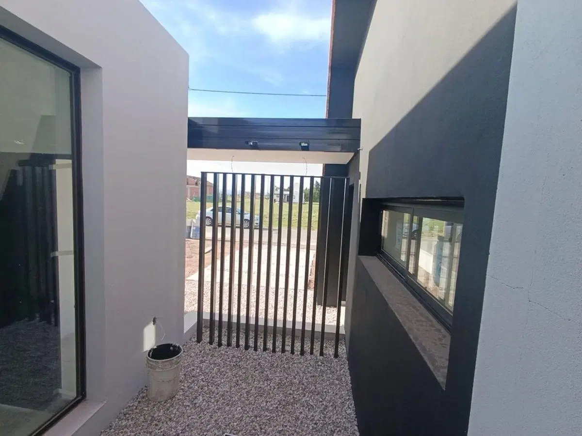 VENTA CASA EN CUESTAS DE MANANTIALES MZA 89 LOTE 5 3