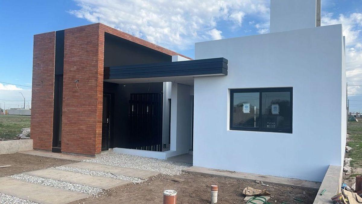 VENTA CASA EN CUESTAS DE MANANTIALES MZA 89 LOTE 5