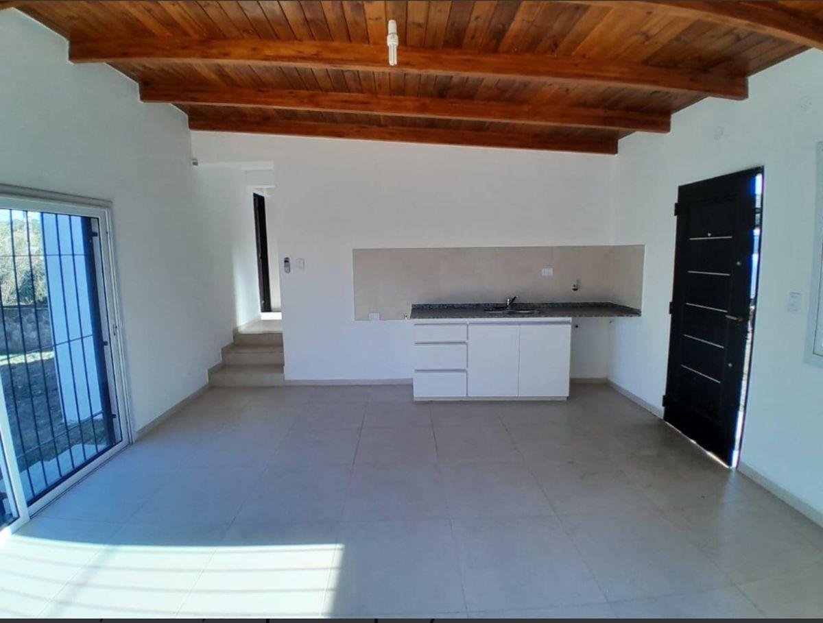 Foto de Casa en Alquiler en Cerro del Sol, 2 dorm, con patio amplio y vista, a, imagen 4