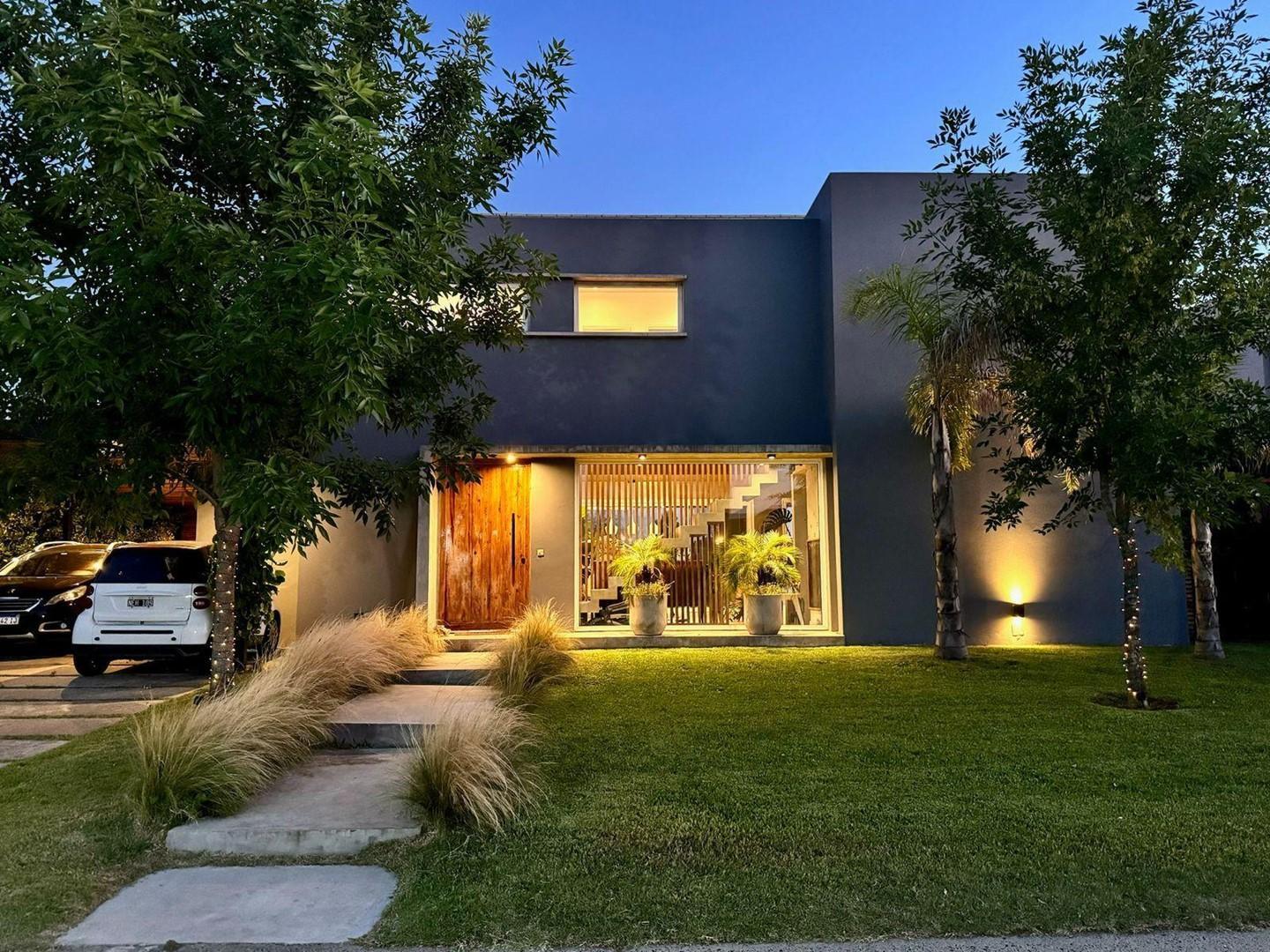 Venta Casa a la Laguna 6 ambientes San Rafael Villanueva, Tigre