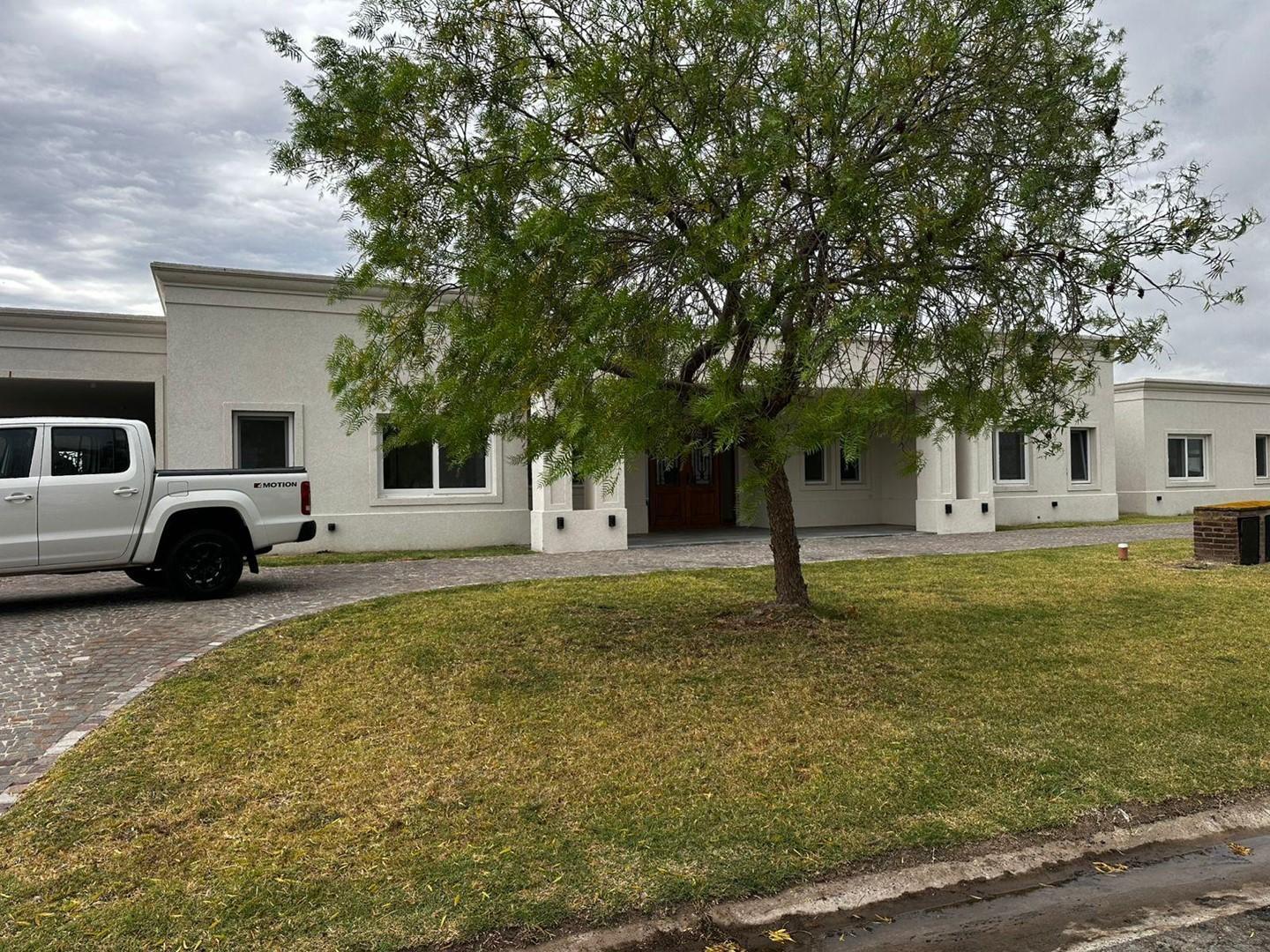 Casa  en Venta en San Sebastian, Escobar, G.B.A. Zona Norte