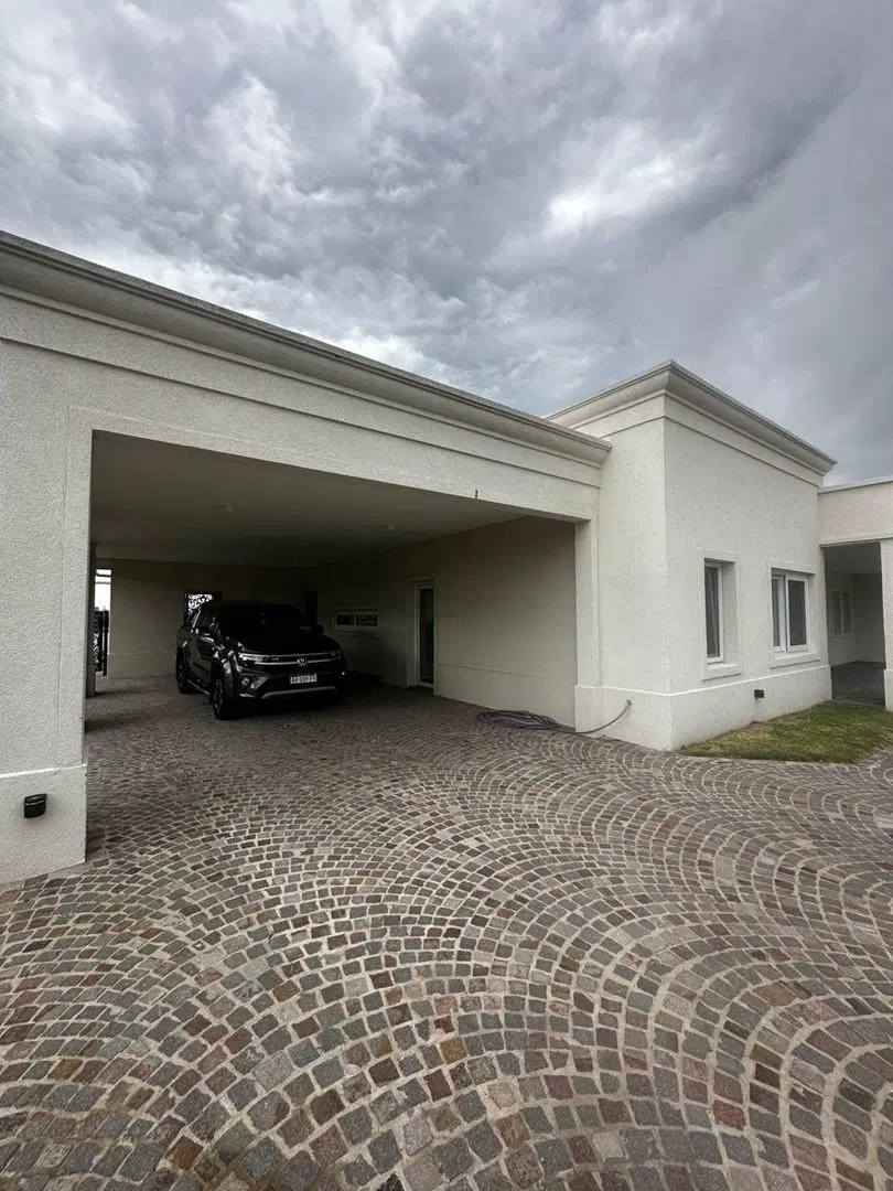 Casa  en Venta en San Sebastian, Escobar, G.B.A. Zona Norte 2
