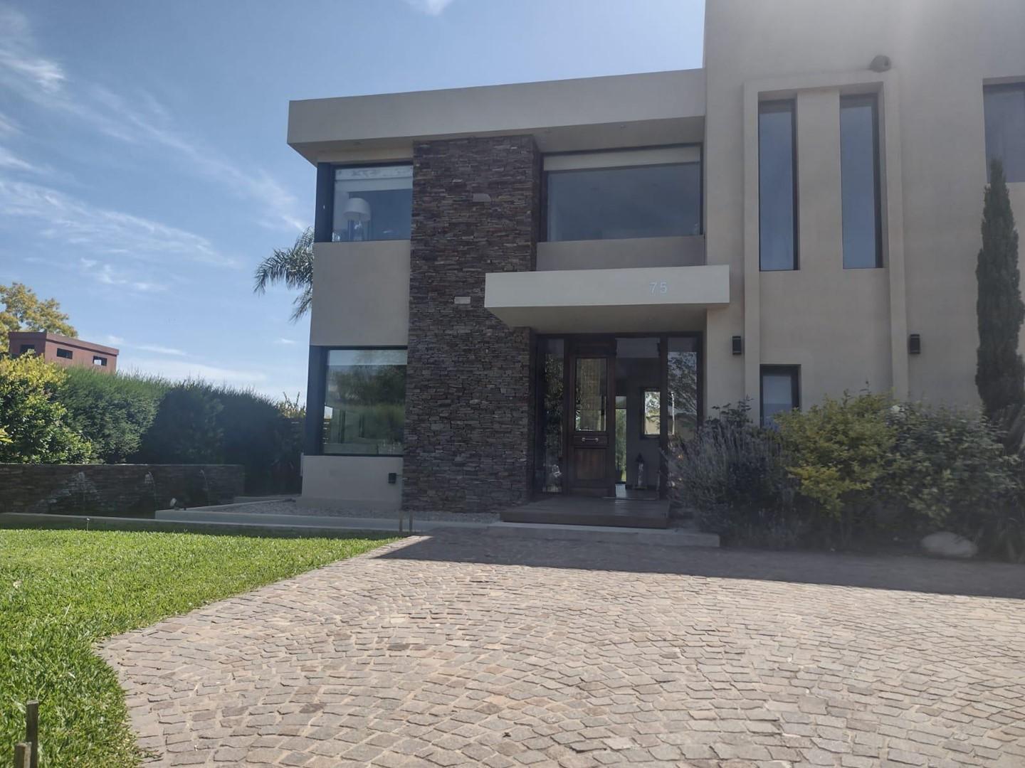 Casa en Venta en San Marco, Villanueva, Tigre