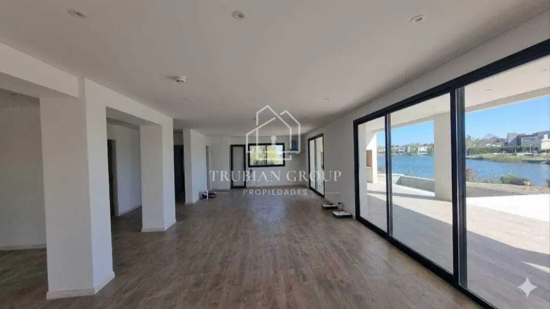 Casa  en Venta en El Cantón Norte, El Cantón, Escobar 2