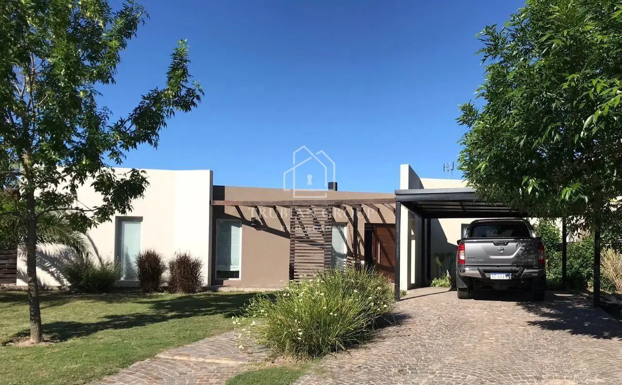 Casa en Venta en San Benito, Villanueva, Tigre • AT 3
