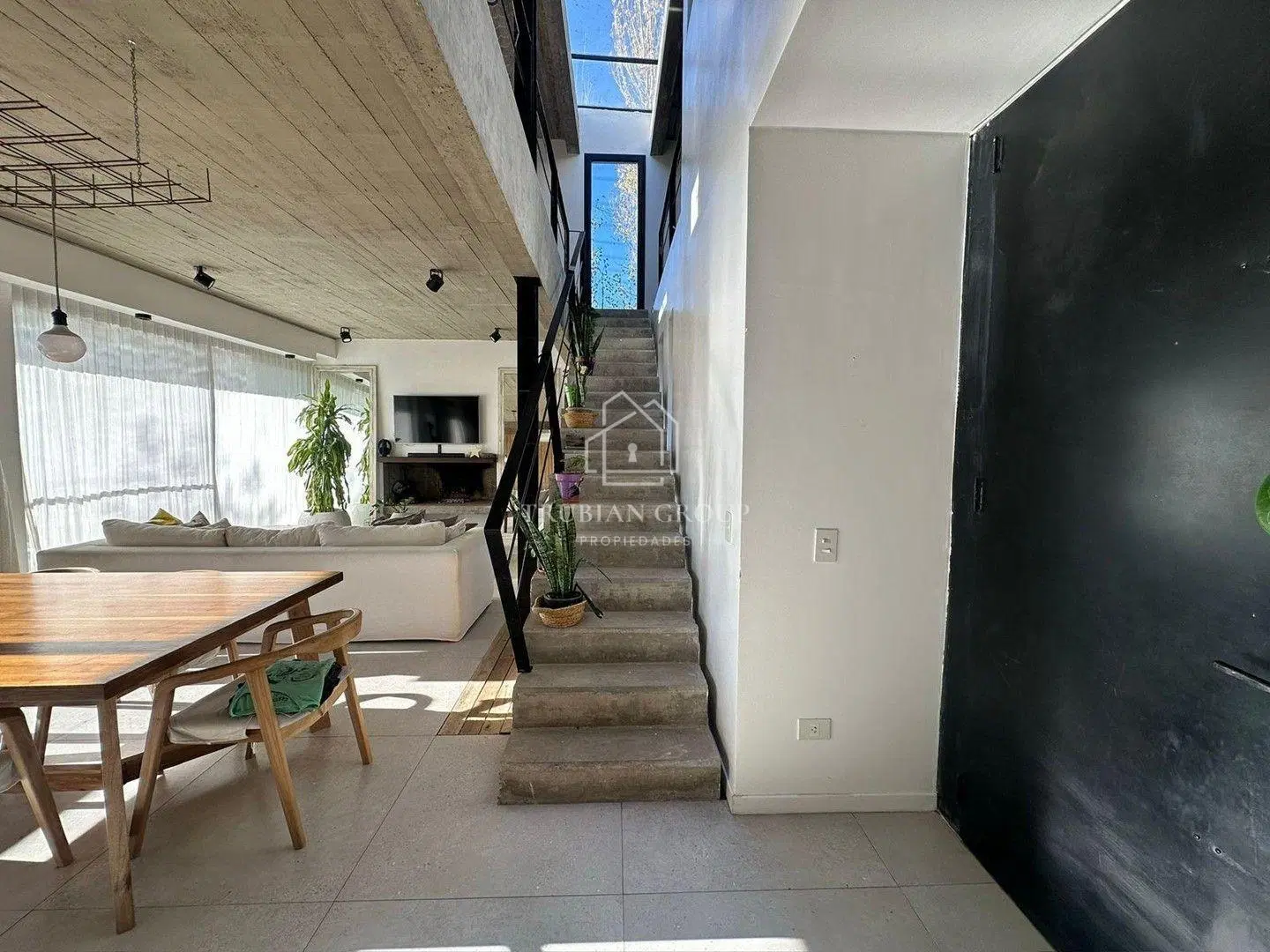 Casa en Alquiler en El Cantón, Escobar, G.B.A. Zona Norte • AT 5