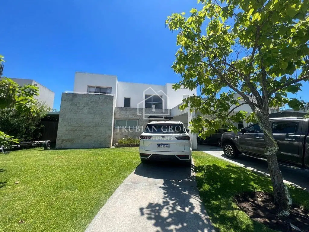 Casa en Venta en Los Alisos, Nordelta, Tigre • AT 4