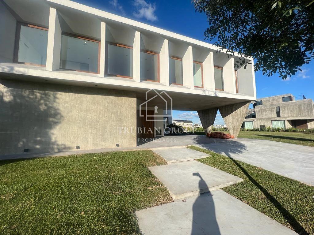 Foto de Venta Casa a la Laguna Virazón Nordelta Tigre • AT, imagen 5